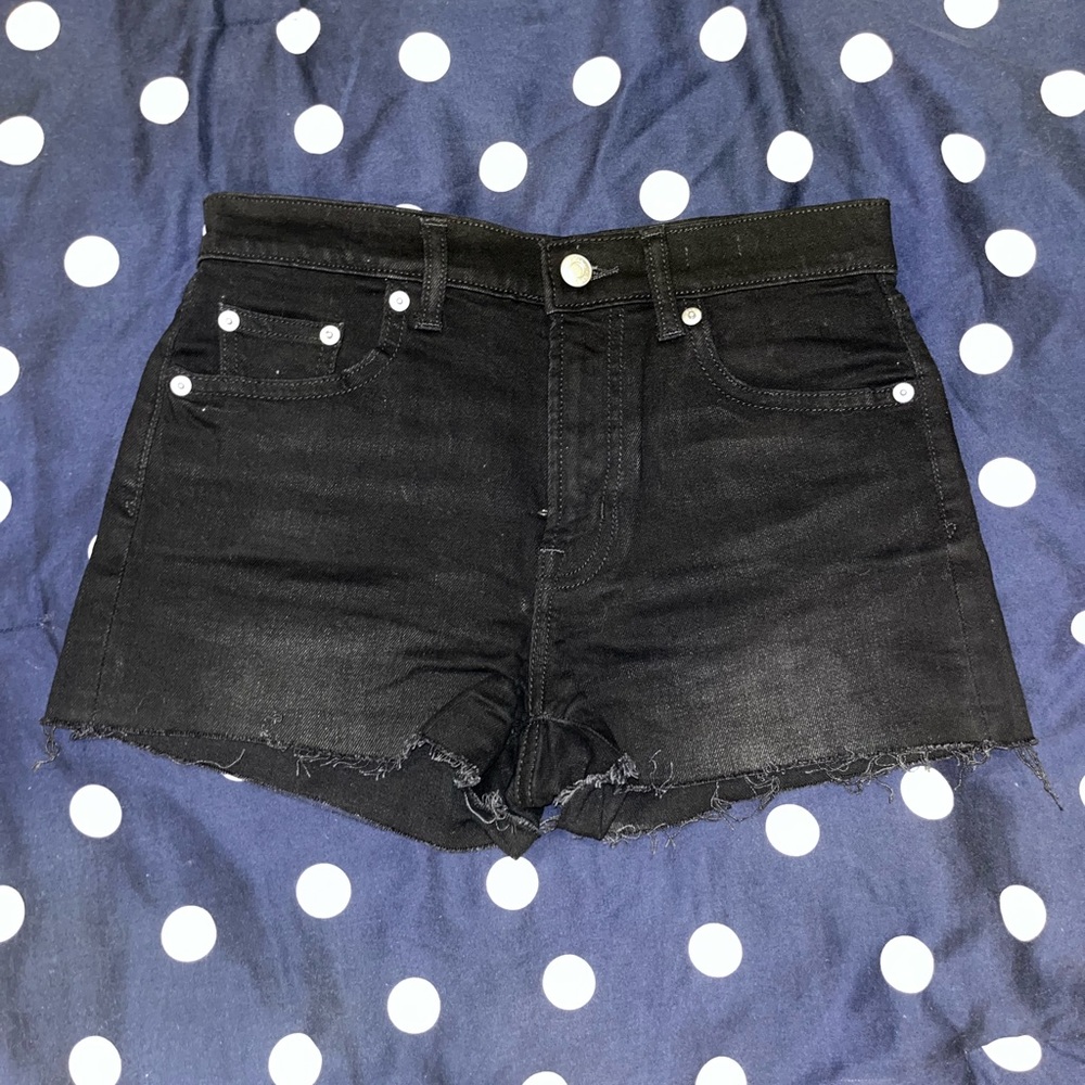 GAP DENIM BLACK SHORTS